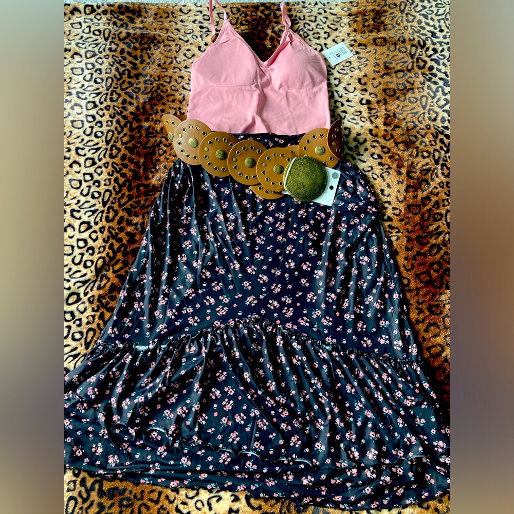 Boho 3 Piece Western Outfit. Cropped Tank, Maxi Skirt, & Belt All Tags Attached